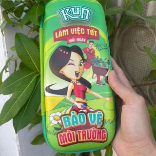 HỘP ĐỰNG BÚT KUN THẬT ĐẸP À