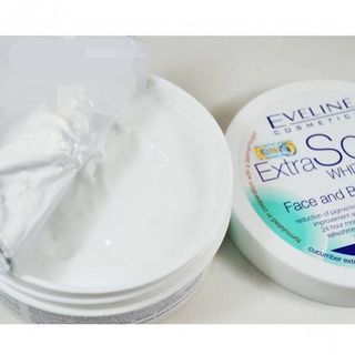 [ Mua 6 tặng 1 ] Kem dưỡng trắng da vùng mặt và toàn thân Eveline Extra Soft -200ml