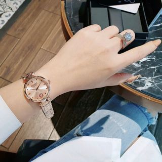 ĐỒNG HỒ VVERSACE NỮ XINH HOT