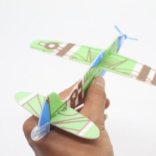 Máy bay đồ chơi lắp ghép