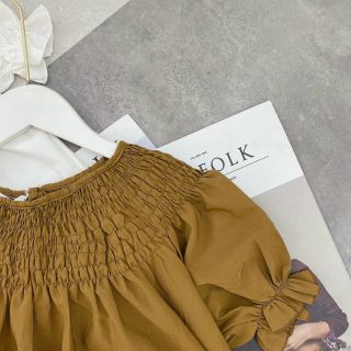 Áo kiểu tay ngắn nhún cổ