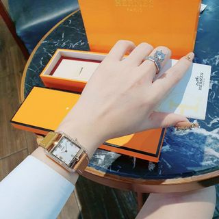 ĐỒNG HỒ HERRMES MINl NỮ VIỀN ĐÁ CAO CẤP