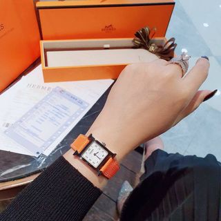 ĐỒNG HỒ HERRMES VIỀN TRƠN MINI NỮ CAO CẤP