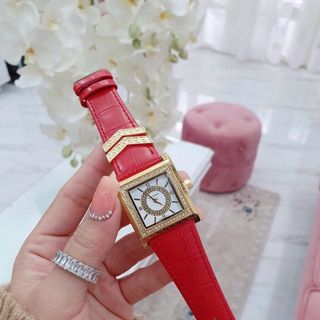 ĐỒNG HỒ VERRSACE VUÔNG NỮ HOT HOT