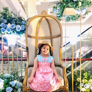 Đàm hoa lá cổ vuông viền cổ đính kèm nơ