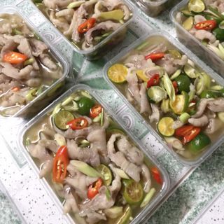 Chân gà rút xương sả tắc