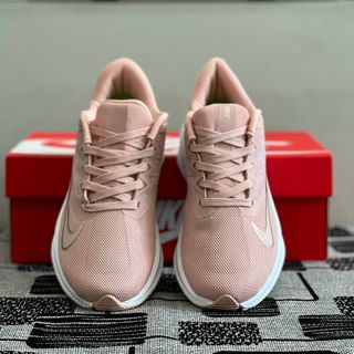 Giày thể thao nữ N ike Quest 3 size 36-39