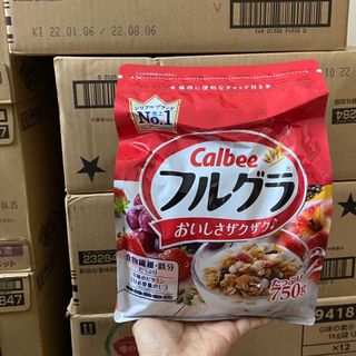 Ngũ cốc Calbee Nhật gói 750g