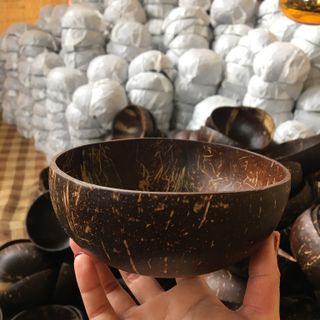 Bát gáo dừa