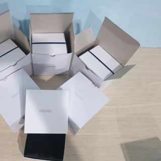 Hộp đồng hồ seiko