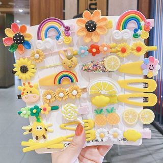 Set kẹp toc 14 chi tiết.