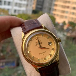 Đồng hồ omega bát quái