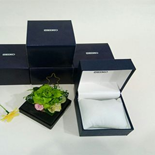 Hộp đồng hồ seiko nắp bậc