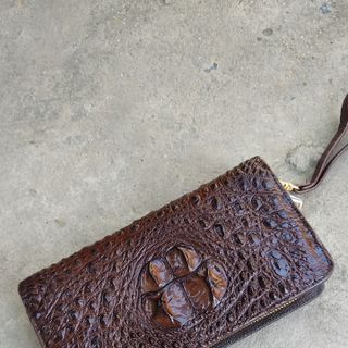 Cluth cá sấu 2 khóa