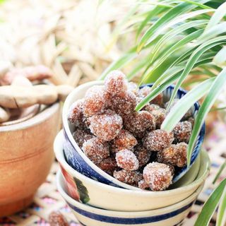 Kẹo me chua cay ăn vặt siêu ngon - Hủ 300 gram