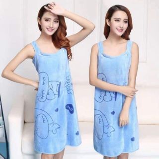 Khăn choàng tắm kiểu váy 2 dây cho bạn gái