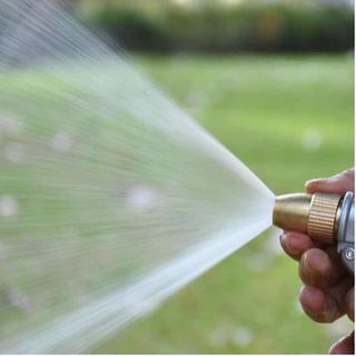 Bộ dây và vòi xịt rửa xe tưới cây tăng áp 7-10m (cút nhựa nối nhựa đen) 206817