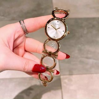 ĐỒNG HỒ GUCCl LẮC NỮ XINH