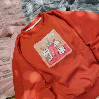Áo khoác nỉ sweater in kem soda