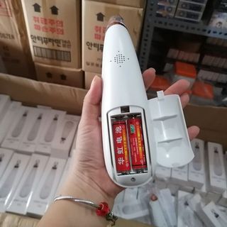 Máy hút mụn