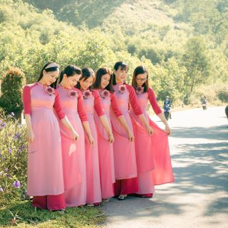 Hoa cài áo handmade cao cấp nâng cao giá trị trang phục bạn mặc