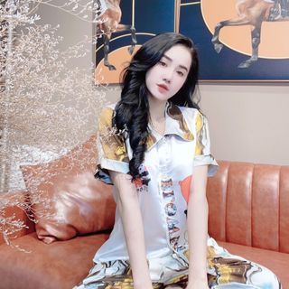 Đồ bộ nữ mặc nhà pijama Satin in gấu xám lửng