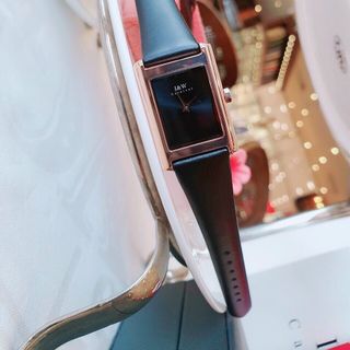 ĐỒNG HỒ l&W CARNIVAL CHÍNH HÃNG SlÊU CẤP