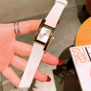 ĐỒNG HỒ VERRSACE DÂY DA NỮ HOT HOT