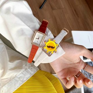 ĐỒNG HỒ THỜI TRANG NỮ 2K5 DÂY DA
