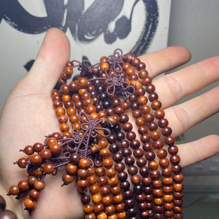 Vòng gỗ sưa đỏ quảng bình