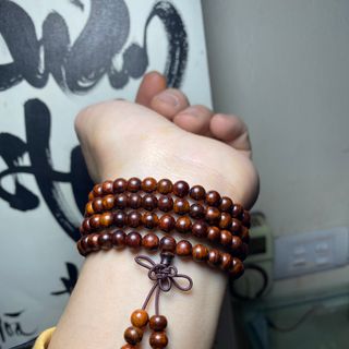 Vòng gỗ sưa đỏ quảng bình