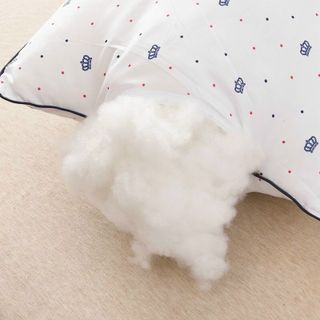 Ruột Gối Nằm chấm bi Hilton Bông Gòn Cao Cấp - Lõi Bông Gòn Kháng Khuẩn kích thước 50x70cm nặng 800gr tiêu chuẩn khách sạn 4-5*