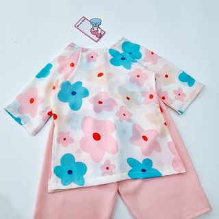 Bà Ba cúc ngọc với hoạ tiết cúc đào