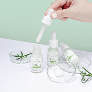 Serum ngăn ngừa mụn trắng da Truesky Premium chiết xuất tràm trà thiên nhiên 10ml