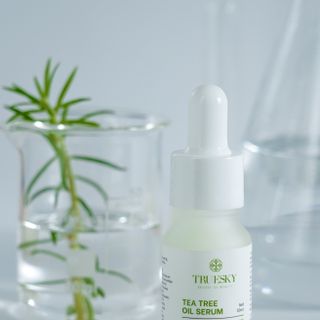 Serum ngăn ngừa mụn trắng da Truesky Premium chiết xuất tràm trà thiên nhiên 10ml