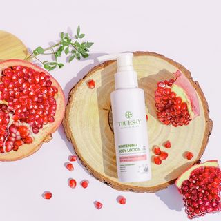 Bigsize - Kem dưỡng trắng da toàn thân chiết xuất lựu Truesky Whitening Body Lotion 200g