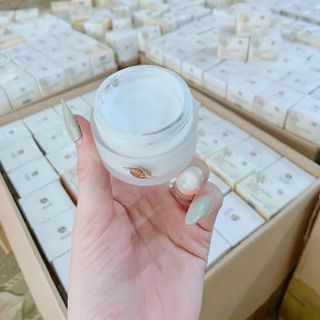 Kem face collagen sữa non femmiu