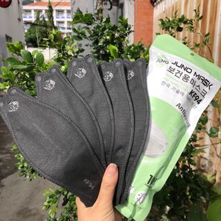 BÁN SỈ 1 THÙNG KHẨU TRANG KF94 4 LỚP