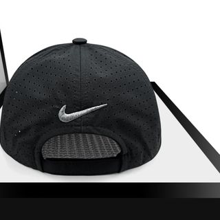 Mũ nón lưỡi trai Snapback