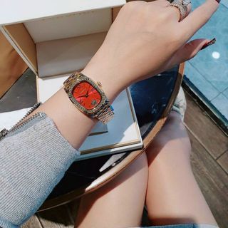 ĐỒNG HỒ VERRSACE CAO CẤP MẶT BẦU SALE