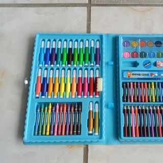 Bộ bút màu bút chì tập tô cho bé