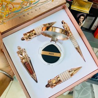 Set trang điểm HIH 5 món