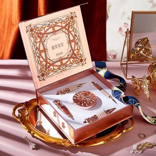 Set trang điểm HIH 5 món