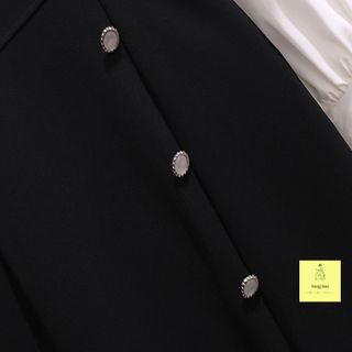 Váy phối đen trắng cổ sơ mi phong cách Hàn Quốc