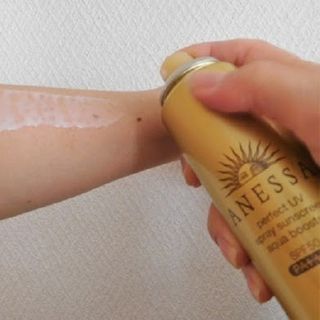 Kem chống nắng dạng sữa dưỡng da và bảo vệ hoàn hảo Anessa Perfect UV Skincare Milk SPF 50+ PA++++ 60ml giúp kiềm dầu tối ưu