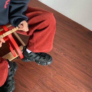 Quần ống rộng có túi sau chất nhung tăm