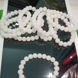 Chuỗi đá trắng đeo tay 8 ly mẫu y hình luôn