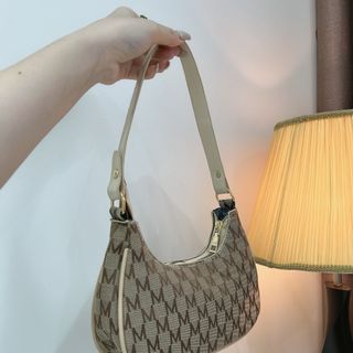 Túi kẹp nách chữ M