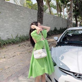 Váy trễ vai