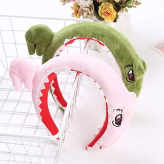 Cài tóc hình cá mập